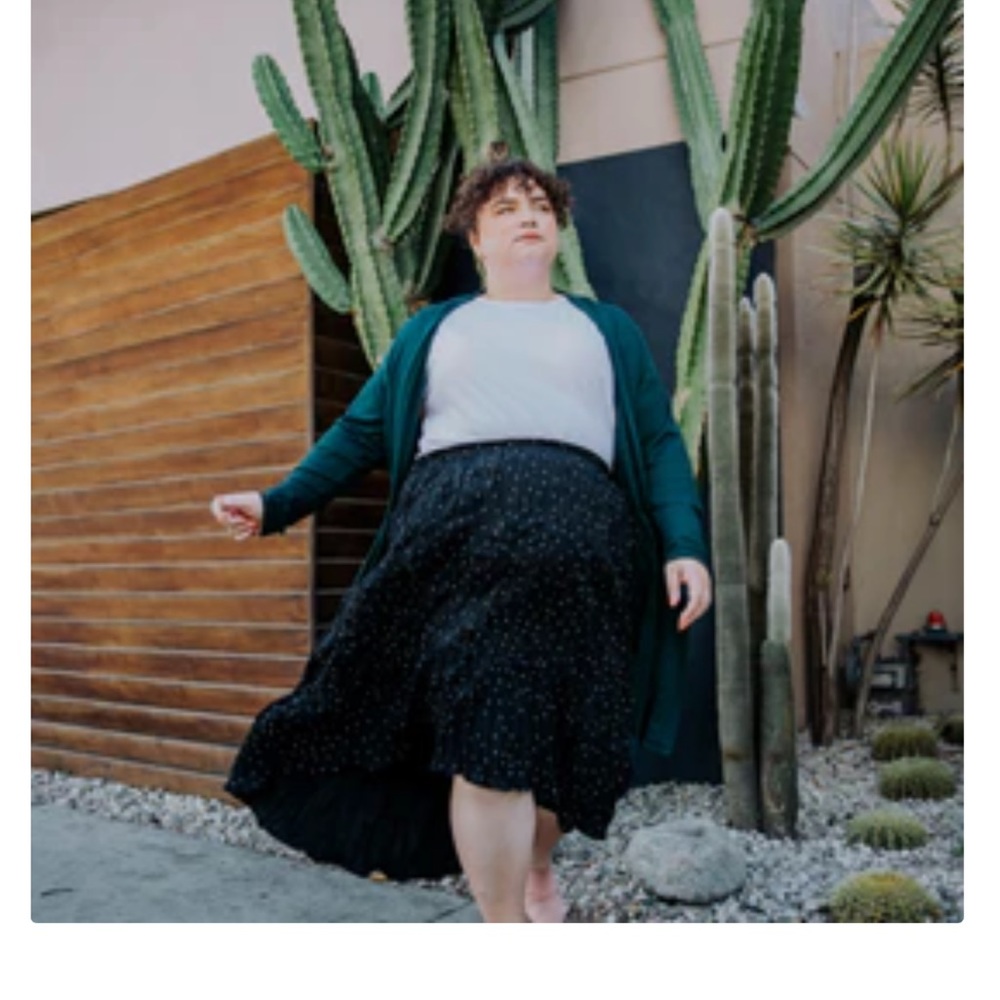 elastic waist high-low easy breezy skirt with polka dots